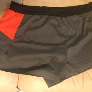 Rabbit running short 3 " XL